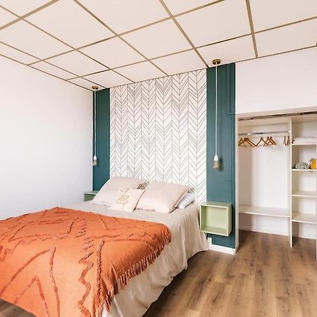 Appartement Cozy En Face De La Gare - Saint-Brieuc Bagian luar foto