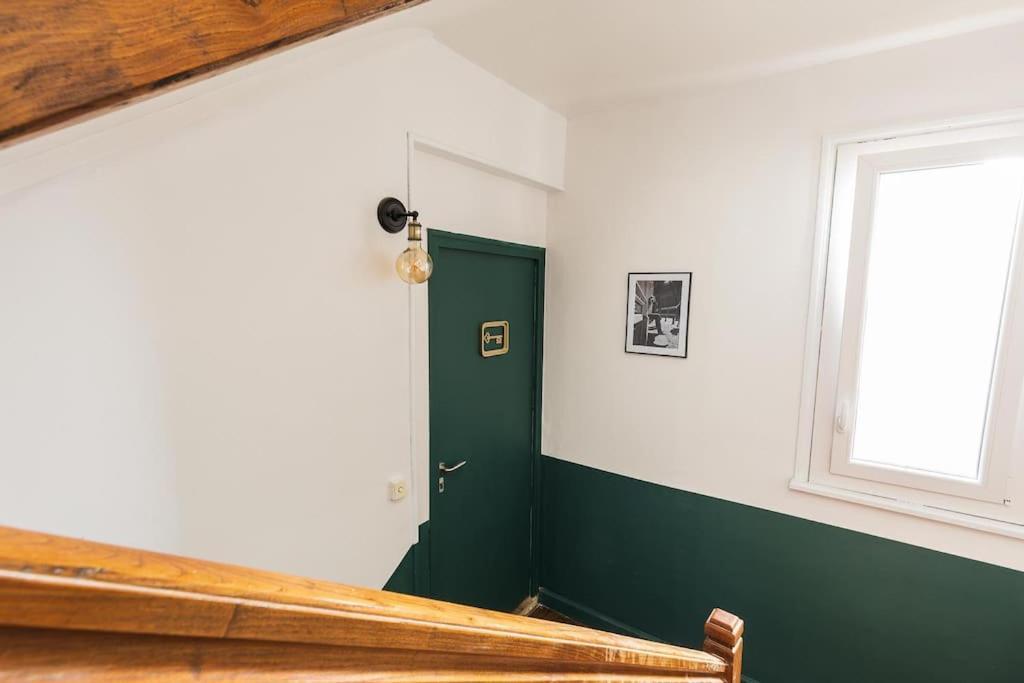 Appartement Cozy En Face De La Gare - Saint-Brieuc Bagian luar foto